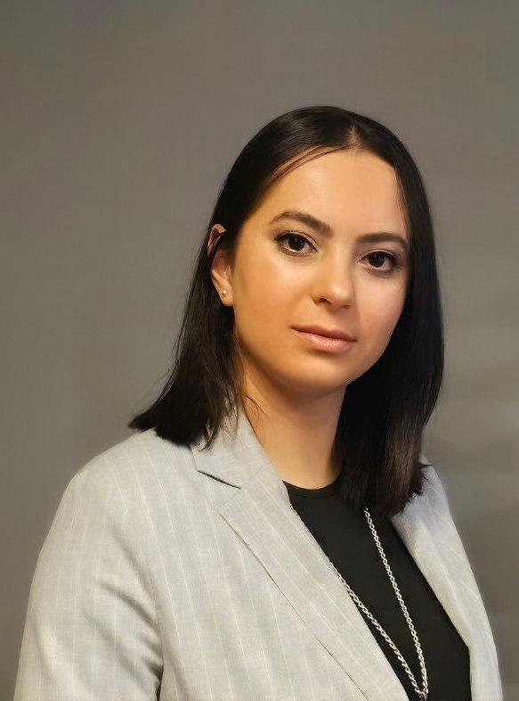 Mahsa Ali Dousti